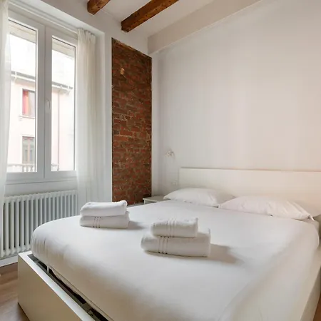 Guesthost - Bright -pasteur M1 *