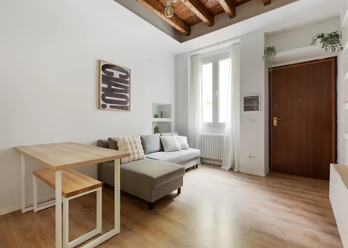 Guesthost - Bright -pasteur M1 * Milan