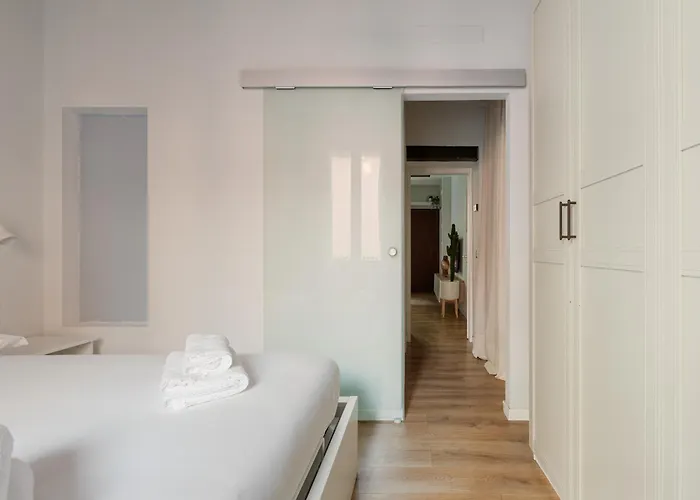 Guesthost - Bright -pasteur M1 Apartment Milan